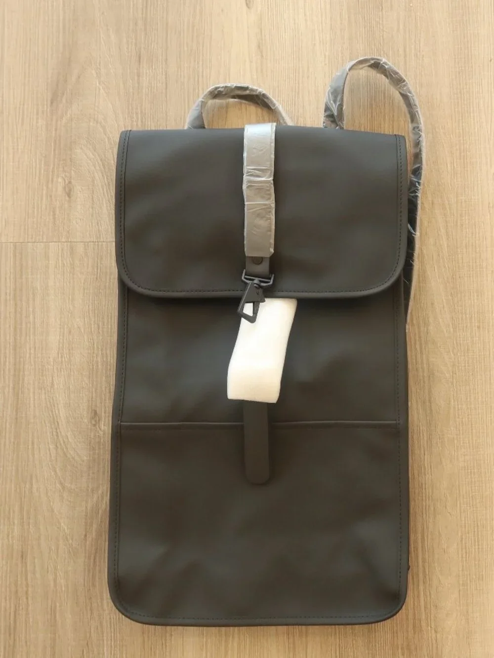 NWT RAINS BACKPACK black waterproof minimalist laptop school college prep clean